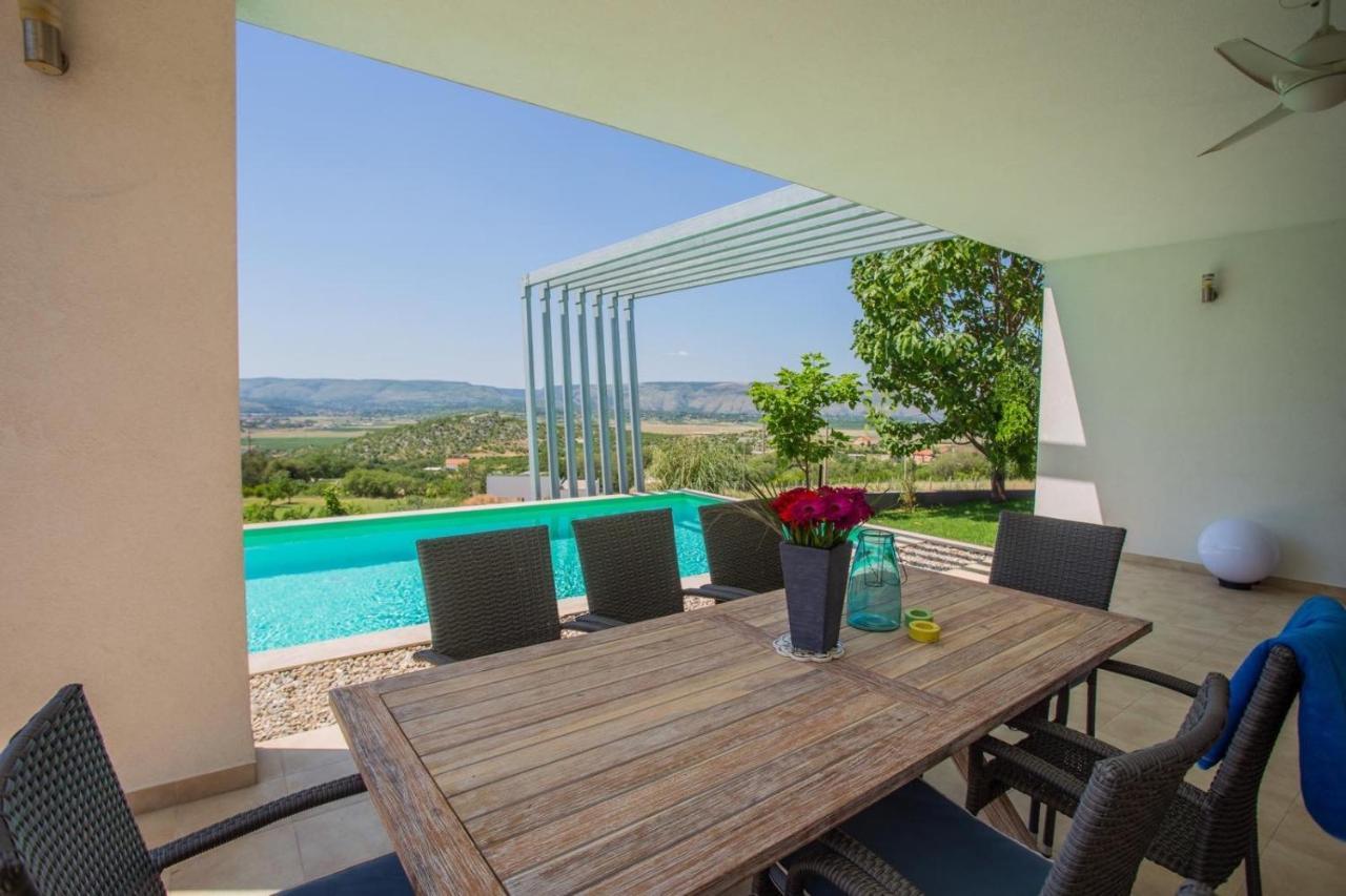 Villa Mona ,Heated Swimming Pool Μόσταρ Εξωτερικό φωτογραφία